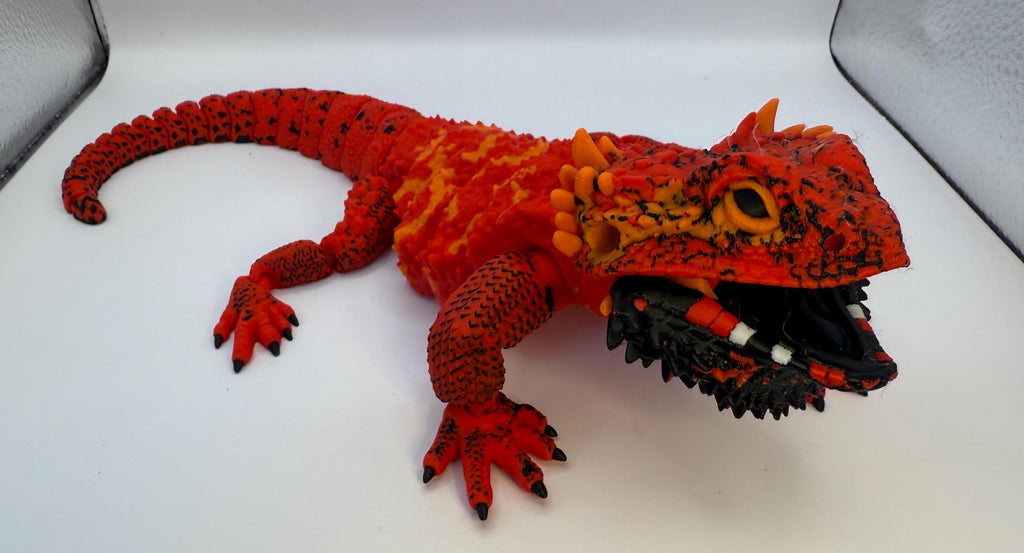 Realistic Red Bearded Dragon Red Monster articulated desk and fidget toy