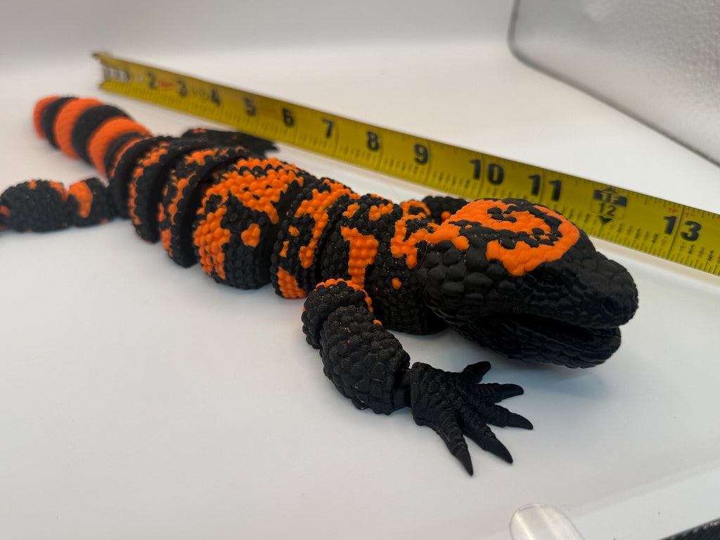 Realistic Southwest Gila Monster articulated desk and fidget toy
