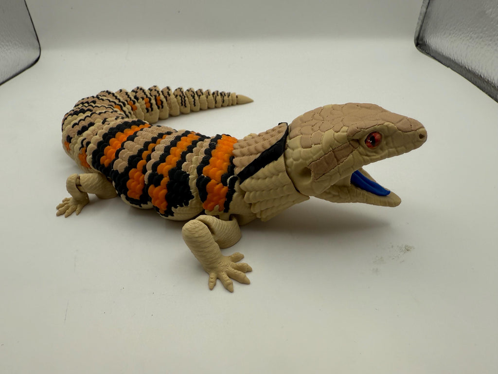 Realistic Blue Tongue Skink articulated desk and fidget toy