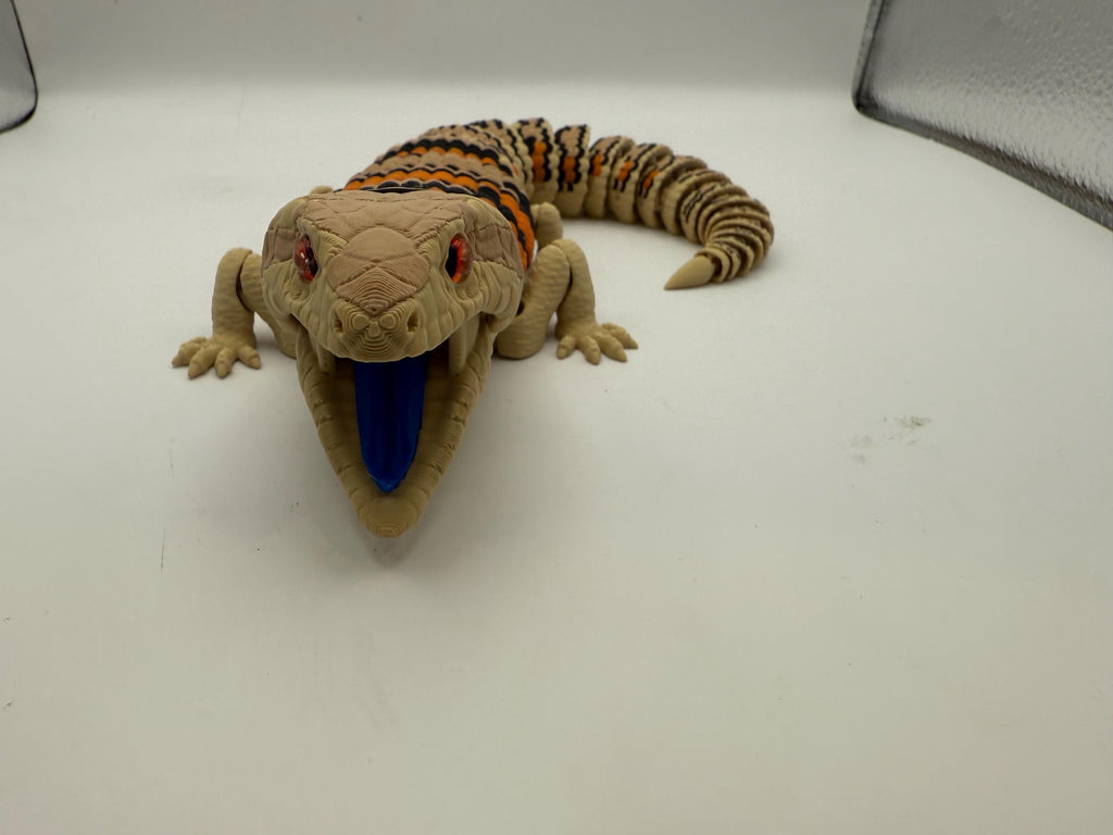 Realistic Blue Tongue Skink articulated desk and fidget toy