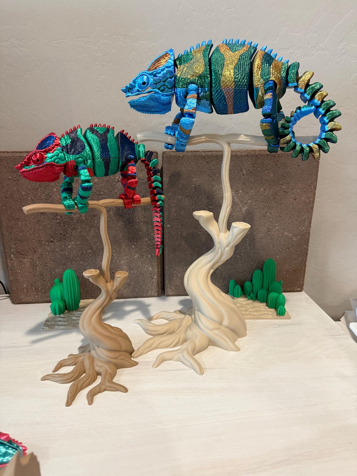 Articulated Multi-Color Chameleon — 3D-printed product by Truly Innovative Concepts