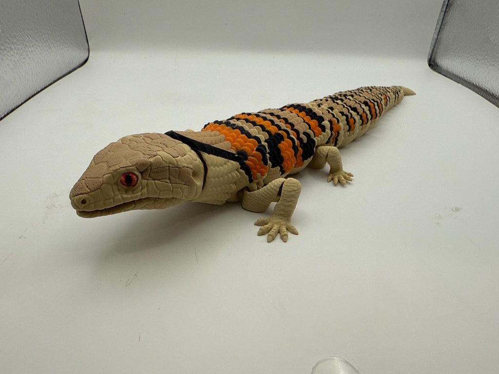 Realistic Blue Tongue Skink articulated desk and fidget toy