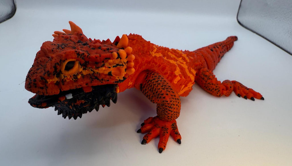 Realistic Red Bearded Dragon Red Monster articulated desk and fidget toy